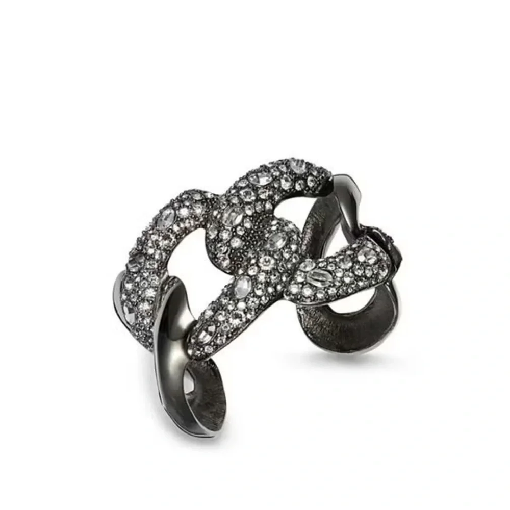 Kenneth Jay Lane elegant bracelet